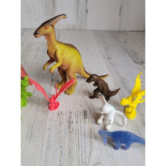 Variety dinosaur play set T-Rex Broncosaurus toy figure - Picture 4 of 7